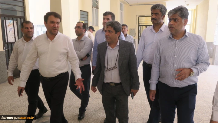 بازدید دکتر پندار، معاون اداری و مالی وزارت علوم، تحقیقات و فناوری از دانشگاه ملی مهارت استان هرمزگان 4